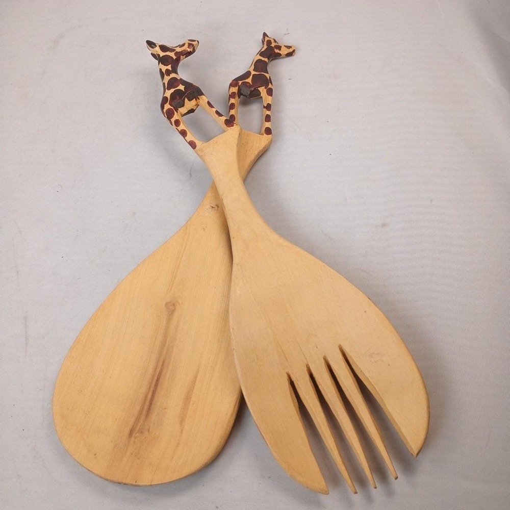 Hand Carved Hand Painted Giraffe Wooden‎ Fork And Spoon Set Wall Decor